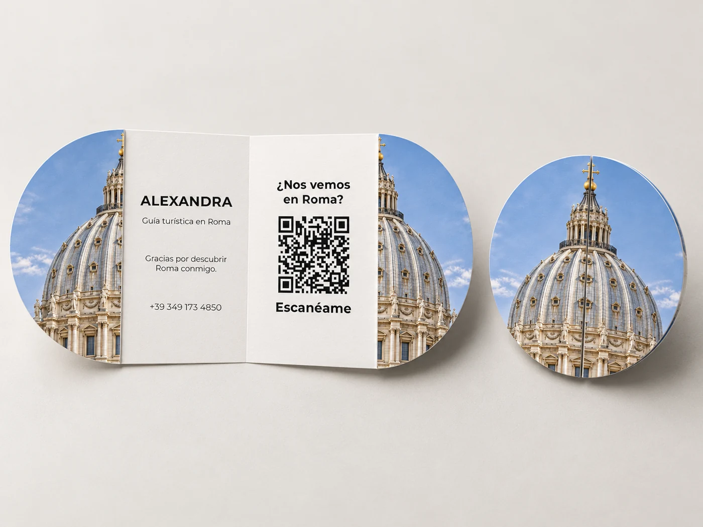 Alexandra, guida turistica a Roma: biglietto da visita con QR